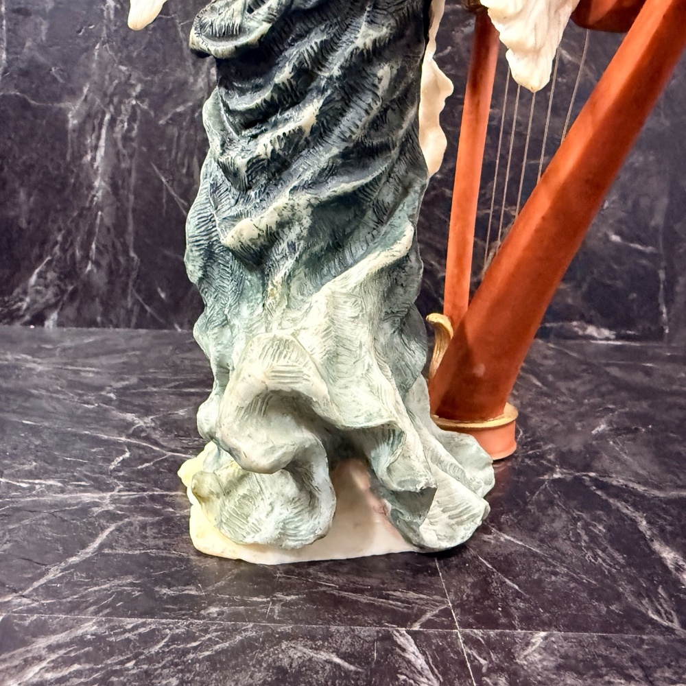 Angel Resting on Harp Figurine - Picture 10 of 16